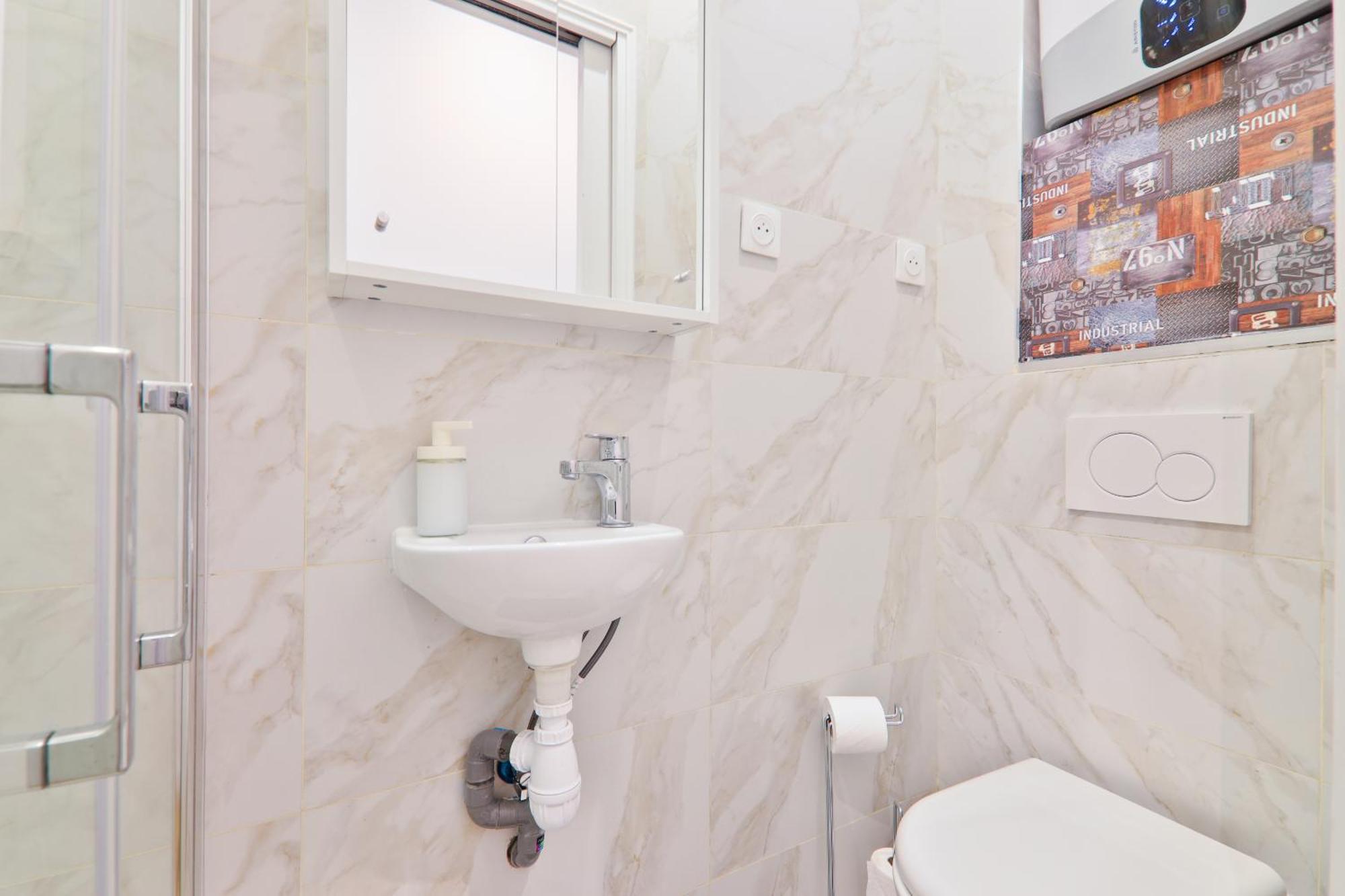 2 Bedroom Appartement Quartier Le Marais Free Netflix Paris Luaran gambar